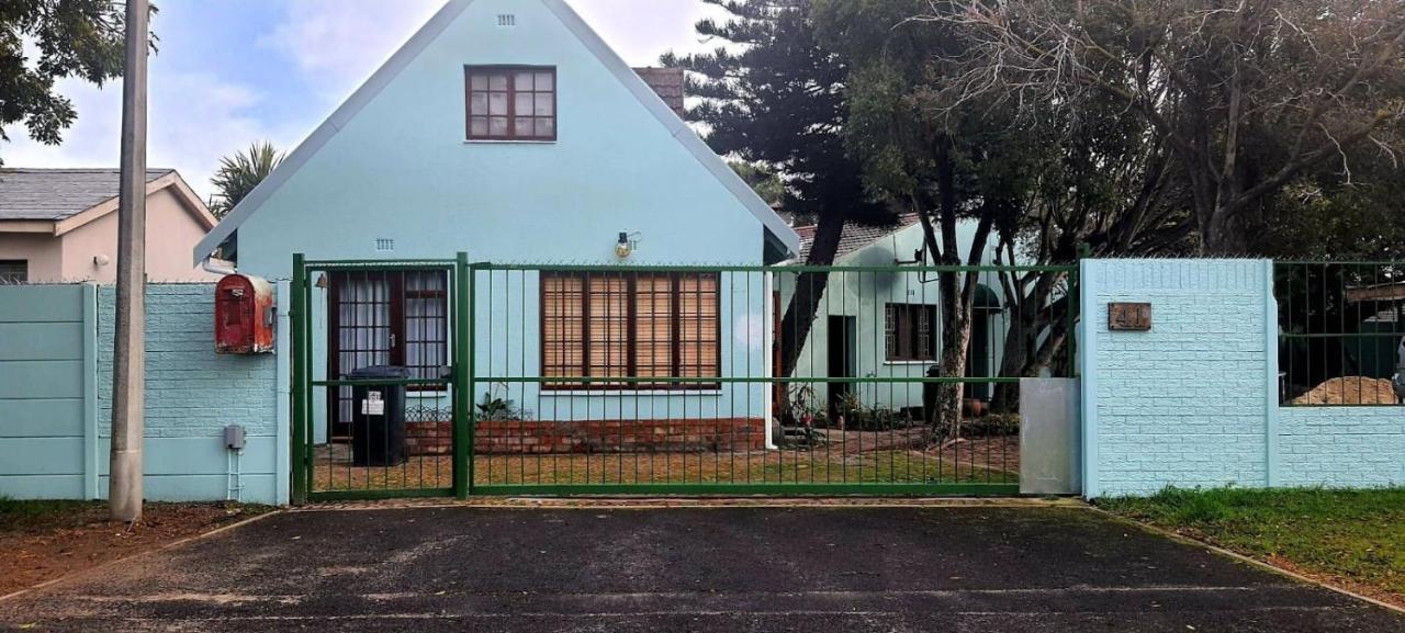 Cozy Cottage +/- 500M From The Beach Cape Town Ngoại thất bức ảnh
